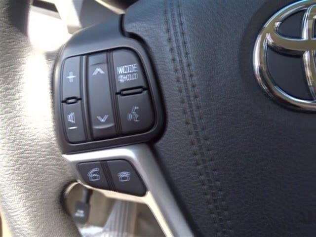 2017 Toyota Sienna LE